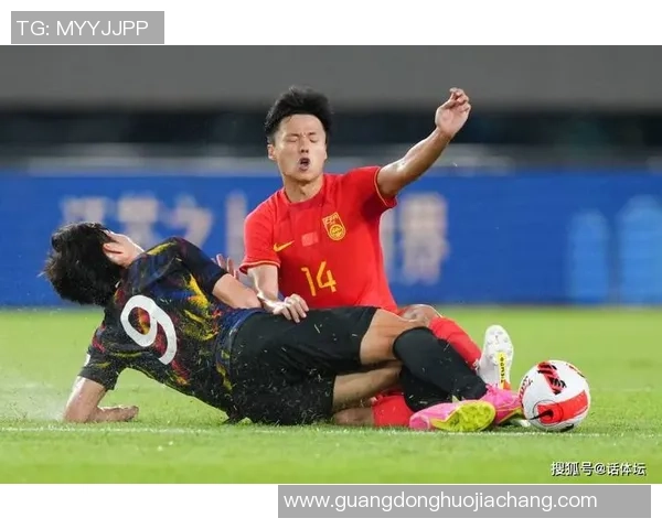 南京篮球队战术引发热议球迷与专家的观点碰撞与分析 南京篮球队战术引发热议球迷与专家的观点碰撞与分析