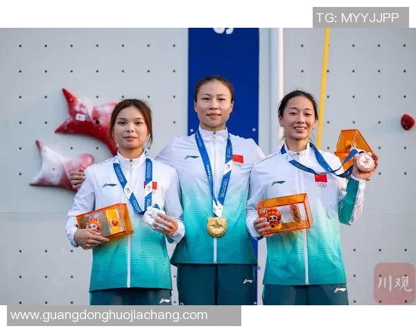 成都攀岩队团队协作能力大幅提升再创佳绩引领攀岩新风潮 成都攀岩队团队协作能力大幅提升再创佳绩引领攀岩新风潮