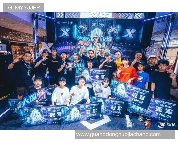 成都街舞队在马拉松大满贯中的精彩表现与状态分析 成都街舞队在马拉松大满贯中的精彩表现与状态分析