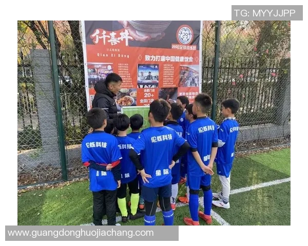 西安足球队的拼搏之路与大满贯梦想的追逐历程 西安足球队的拼搏之路与大满贯梦想的追逐历程