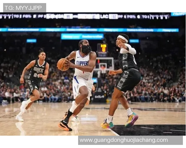 2015赛季季后赛快船与马刺的激烈对决与精彩瞬间回顾